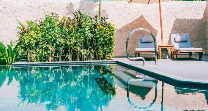 Private Poolside Cabana & Sun Loungers